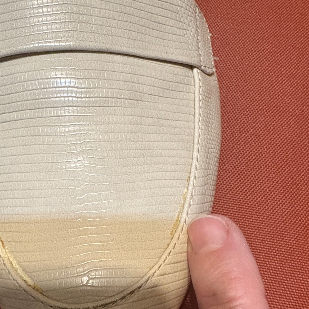 Array Cream Textured Loafers - Picture 3 of 14
